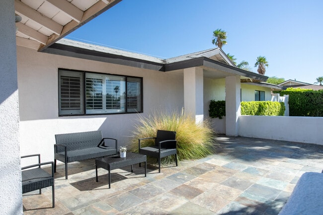 Photo - 502 E Molino Rd