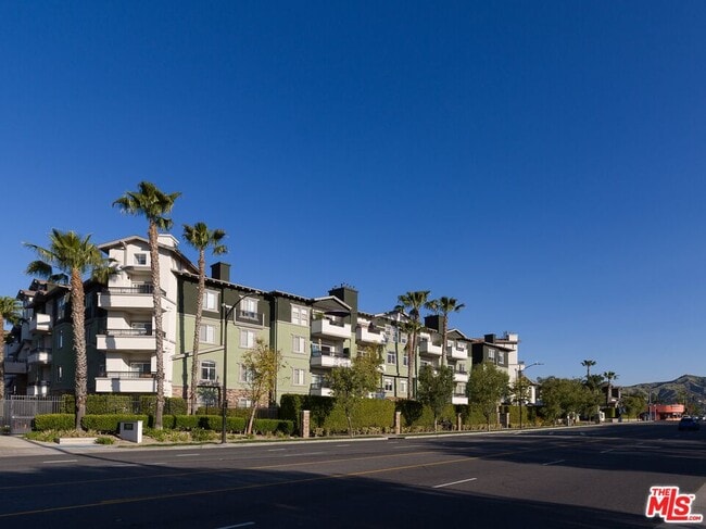 Photo - 1901 N Buena Vista St Condo Unit 01-218