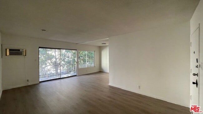 Photo - 832 S Gramercy Pl Unit #9