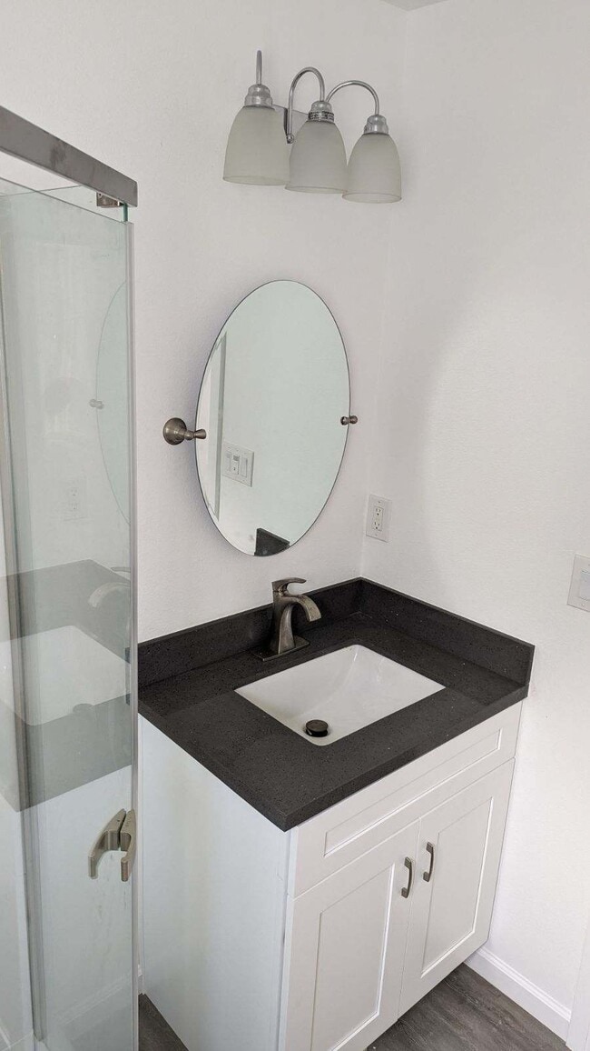 Photo - 11837 Daphne Ave