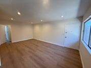 Photo - $500 OFF Move-in - Upstairs 1 bedroom - Wa... Apartment Unit #15