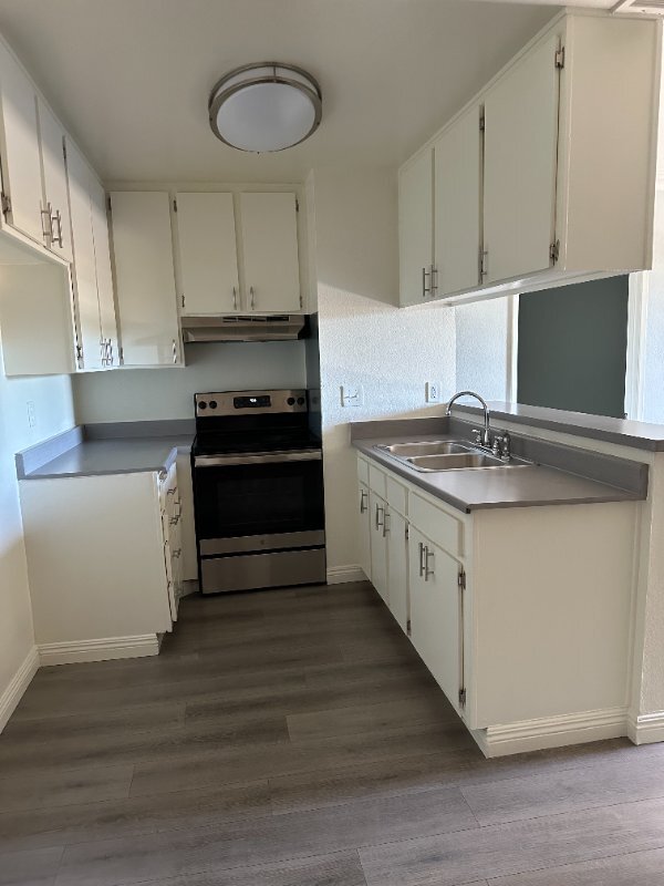 Photo - 11411 Dronfield Ave Unit 12