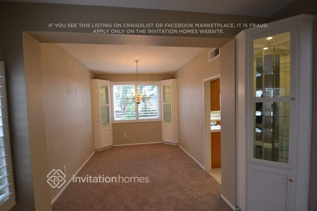 Photo - 7791 Unicorn Way