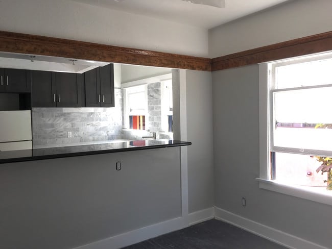 Photo - 1428 E Florida St Unit 2 fl.