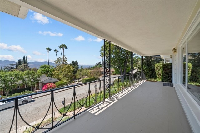 Photo - 523 Meadows Dr