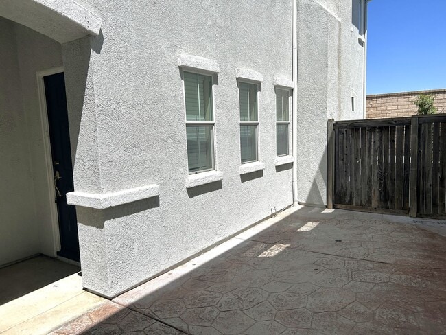 Photo - 6234 Meadowlark St