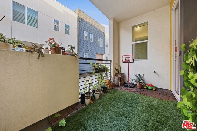 Photo - 807 Jade Pl.