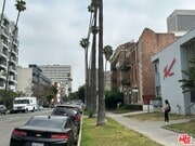 Photo - 517 S Kenmore Ave Apartment Unit 1
