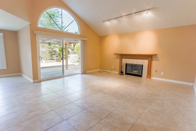 Photo - 3-Bedroom Home with Sunroom, Views, and Ga...