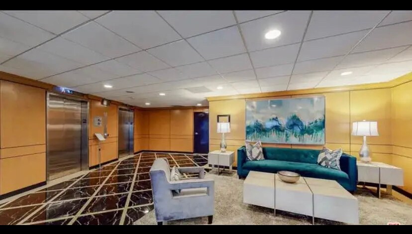 Photo - 100 S Doheny Dr Unit 213