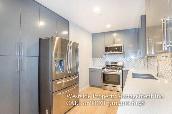 Photo - 6548 La Mirada Ave