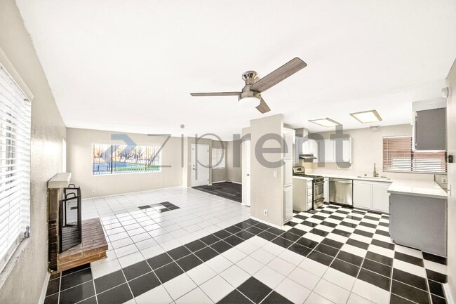 Photo - 1858 Park Cir Dr