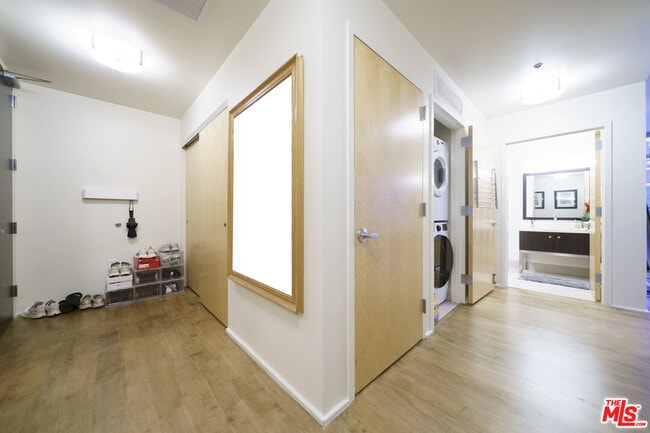 Photo - 1100 S Hope St Unit 515