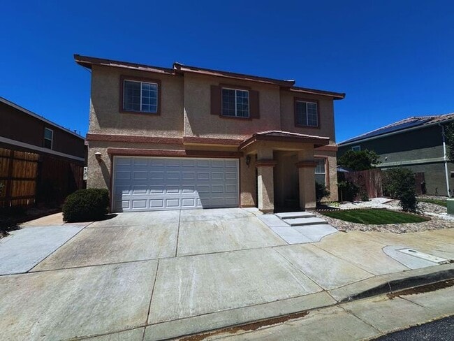 Building Photo - Nestled in a Quiet Community Of Palmdale Rental