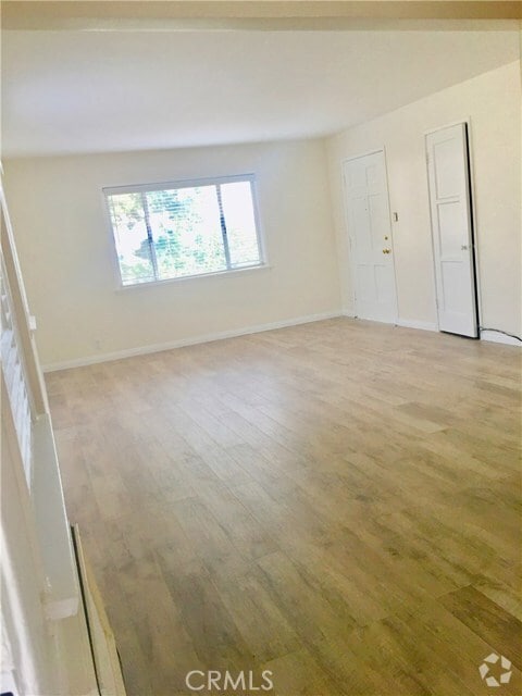 Building Photo - 3709 Cherry Ave Rental