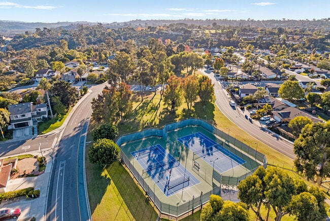 Photo - 2039 Village Wood Rd