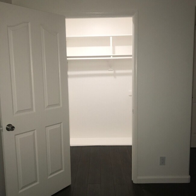 Photo - 13012 Riverside Dr