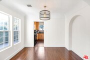 Photo - 421 N Beachwood Dr
