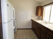 Kitchen - 5332 Norwich Ave