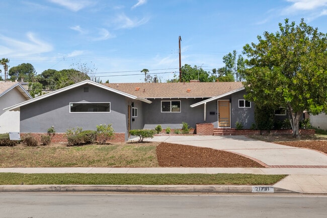 Building Photo - 21731 Bryant St