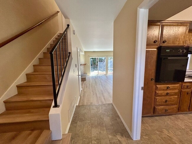 Photo - 755 Firenze Pl Unit B