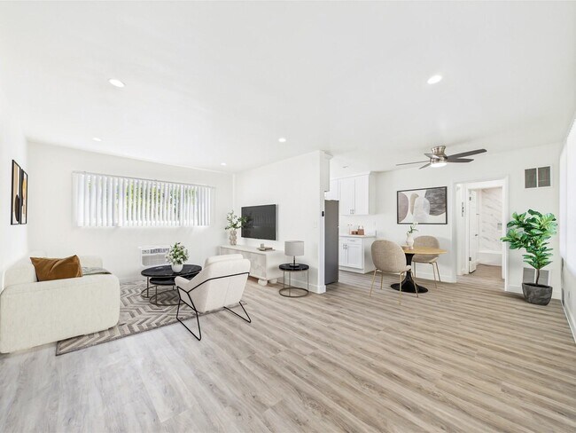 Photo - 13060 Burbank Blvd. Apartments