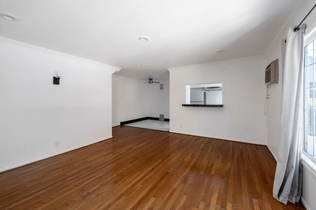 Photo - 1008 N Stanley Ave Unit 1a