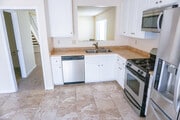 Photo - Lovely 2 Bedroom 1.5 Bathroom Condo in Orange