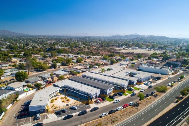 Building Photo - Willow Glen Apartments