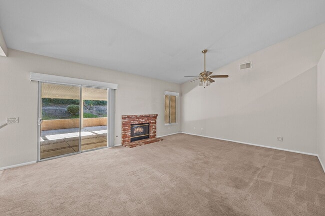 Photo - 620 Walnut Cir