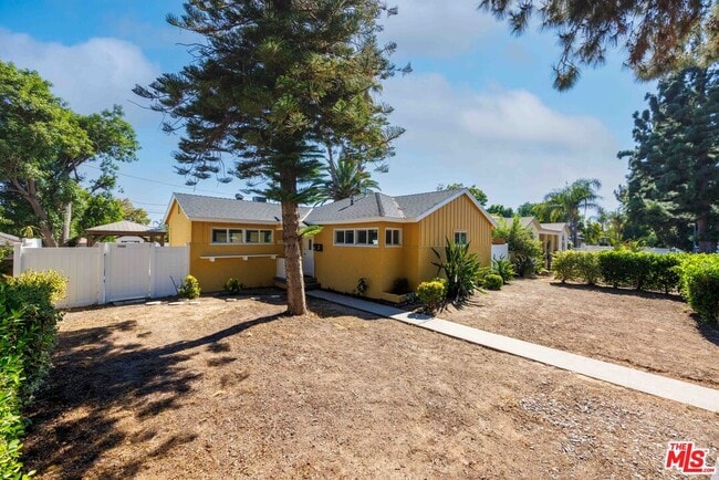 Building Photo - 15906 San Fernando Mission Blvd Rental