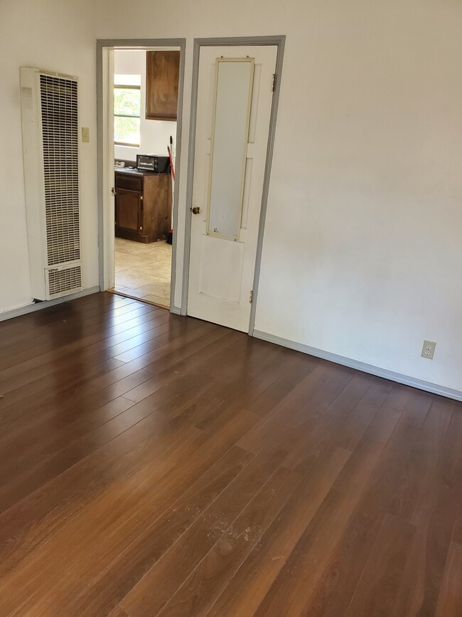 Bedroom - 2176 W 26th Pl Unit 2176 1/2 B 26th pl Rental