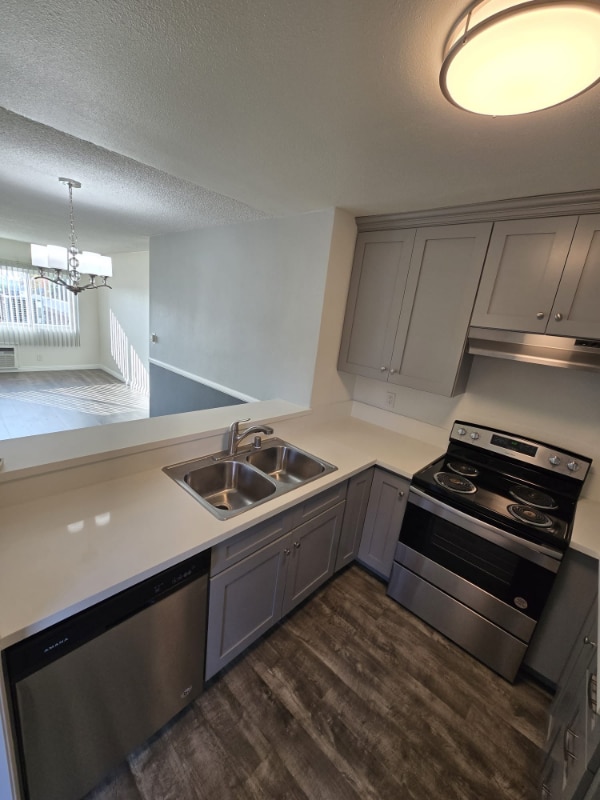 Photo - 6064 Whitsett Ave Unit 203