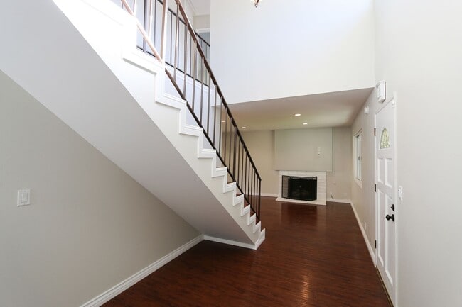 Photo - 12024 Alberta Dr