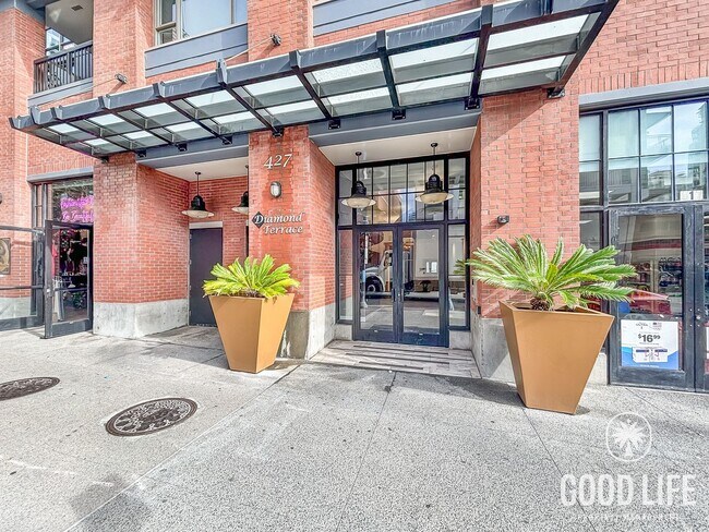Photo - Stunning 1BD/1BA Condo in East Village W/ A/C, W/D, Rooftop Deck, Padres Stadium View, Community ...