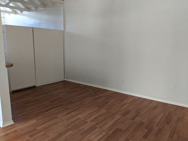 Photo - 5238 Wilkinson Ave