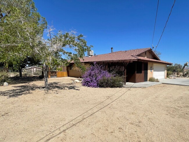 Photo - Charming Joshua Tree Village Home