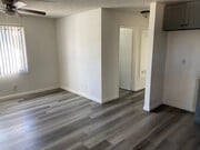 Photo - 466 N Westmoreland Ave Apartment Unit 7