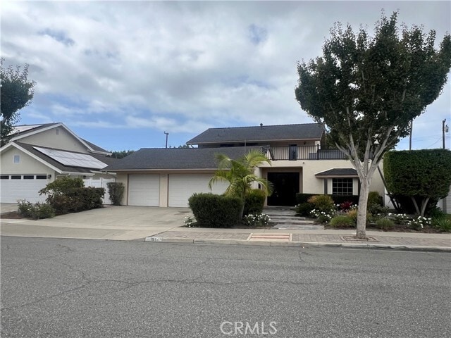 Photo - 18547 Santa Ynez St