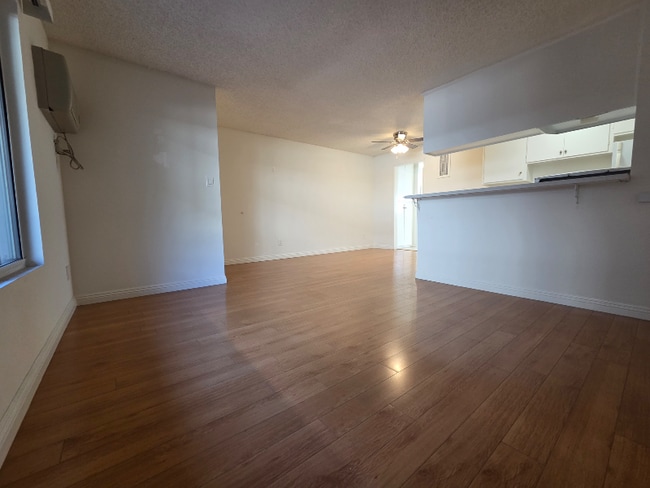 Photo - 3861 Mentone Ave Unit 2