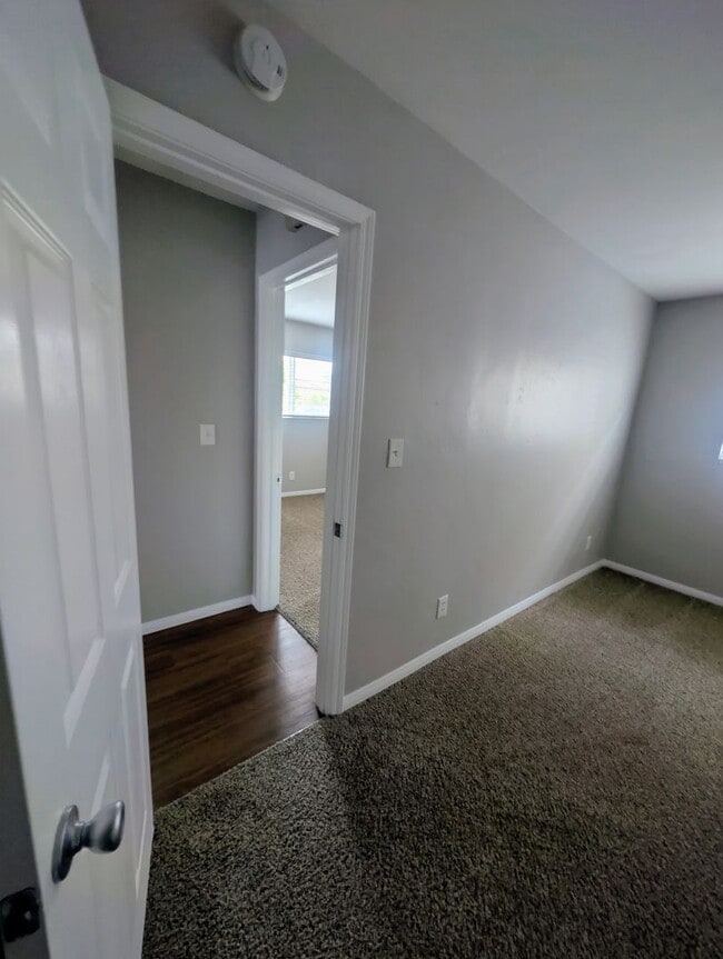 Photo - 3686 Third Ave Unit 8