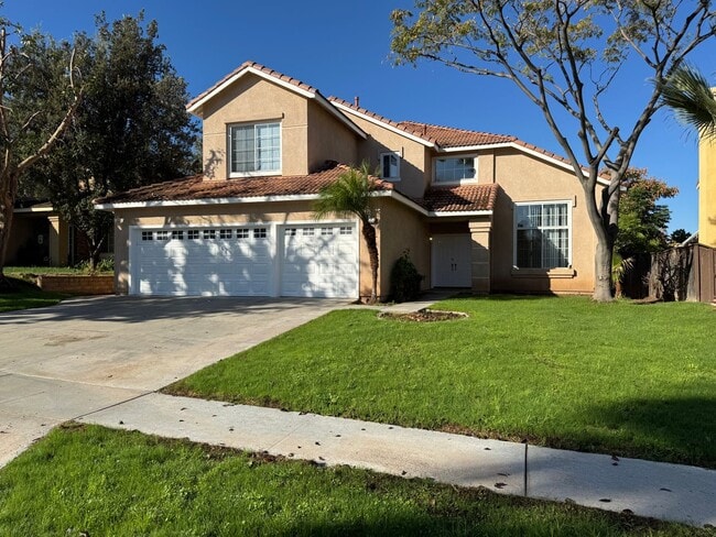 Photo - 4 bed 3 full bath house with 3 car garage in Corona for lease