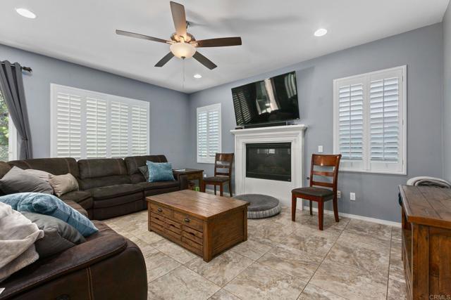 Photo - 360 Calle Vela