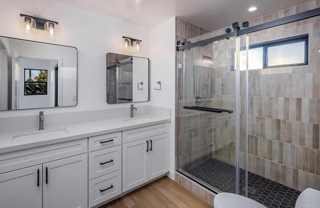 Photo - 256 Hillcrest Dr