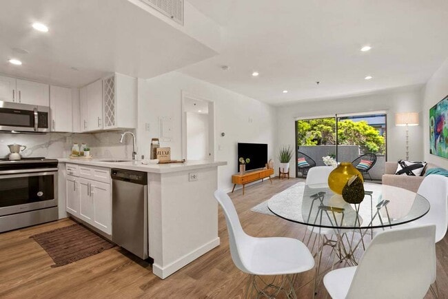 Photo - Masselin Park West