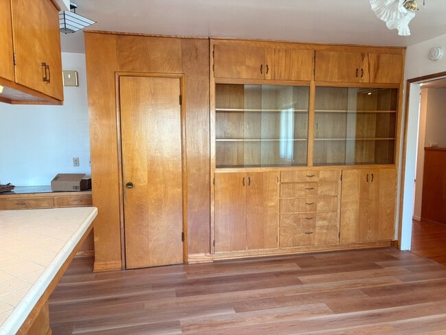 Photo - 4568 Alice St