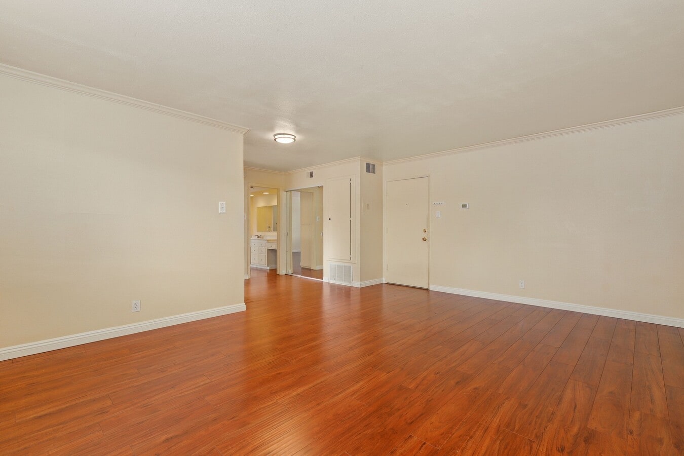 Photo - 400 N Acacia Ave