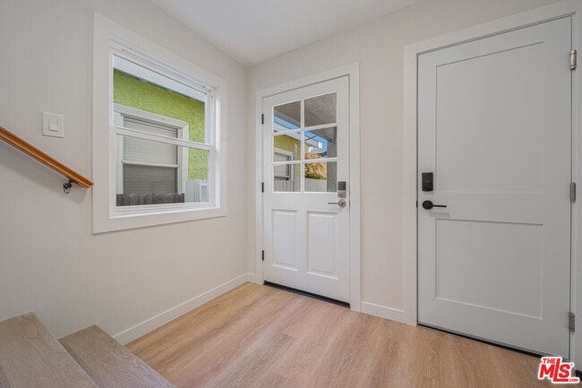 Photo - 1125 Manhattan Ave