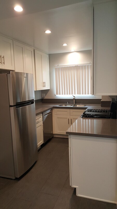 Photo - 245 W Stocker St Unit D