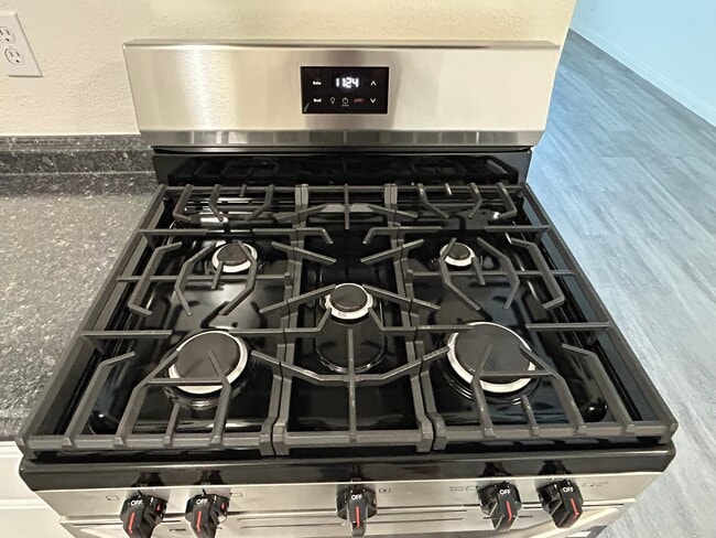 Photo - 2409 W 227th